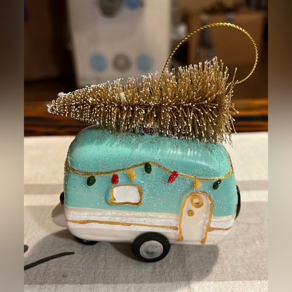 Christmas camper ornament, new in box - Picture 1 of 6
